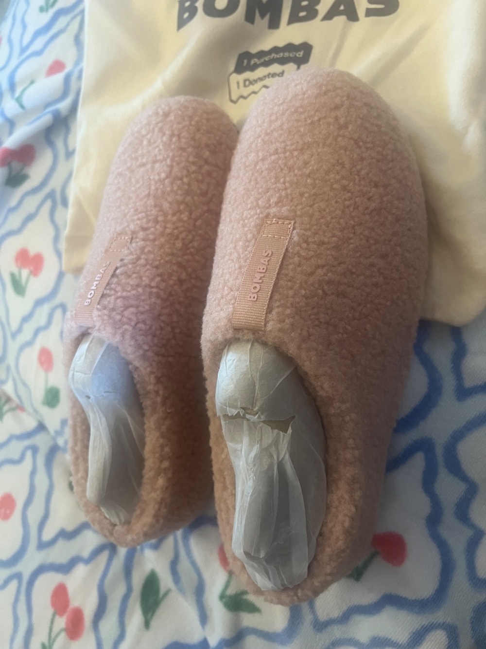 Brand New With Tags Bombas Women’s Sunday Slippers Apricot Beige (size 9) - Picture 2 of 8